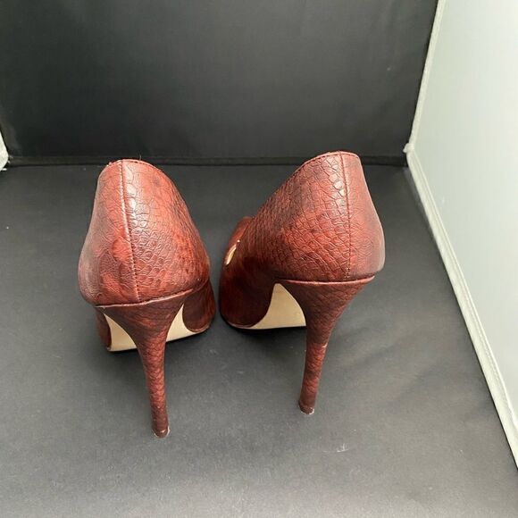 Charlotte Russe Snake Print Faux Leather Pumps - Picture 8 of 17